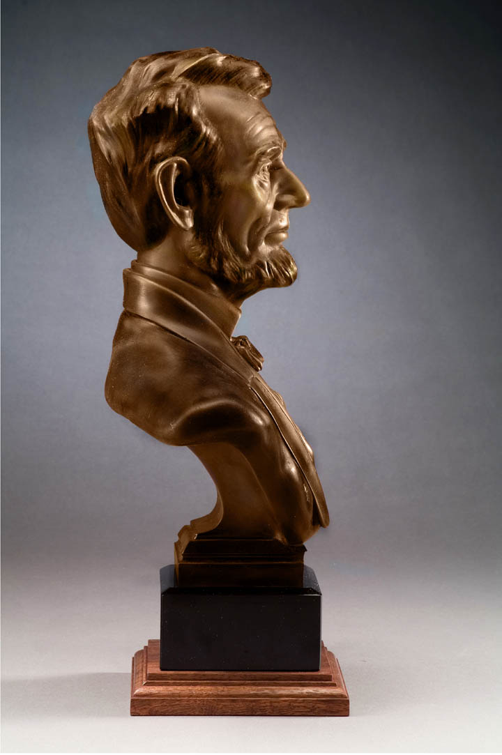Click this picture to return to the cabinet bust detail page